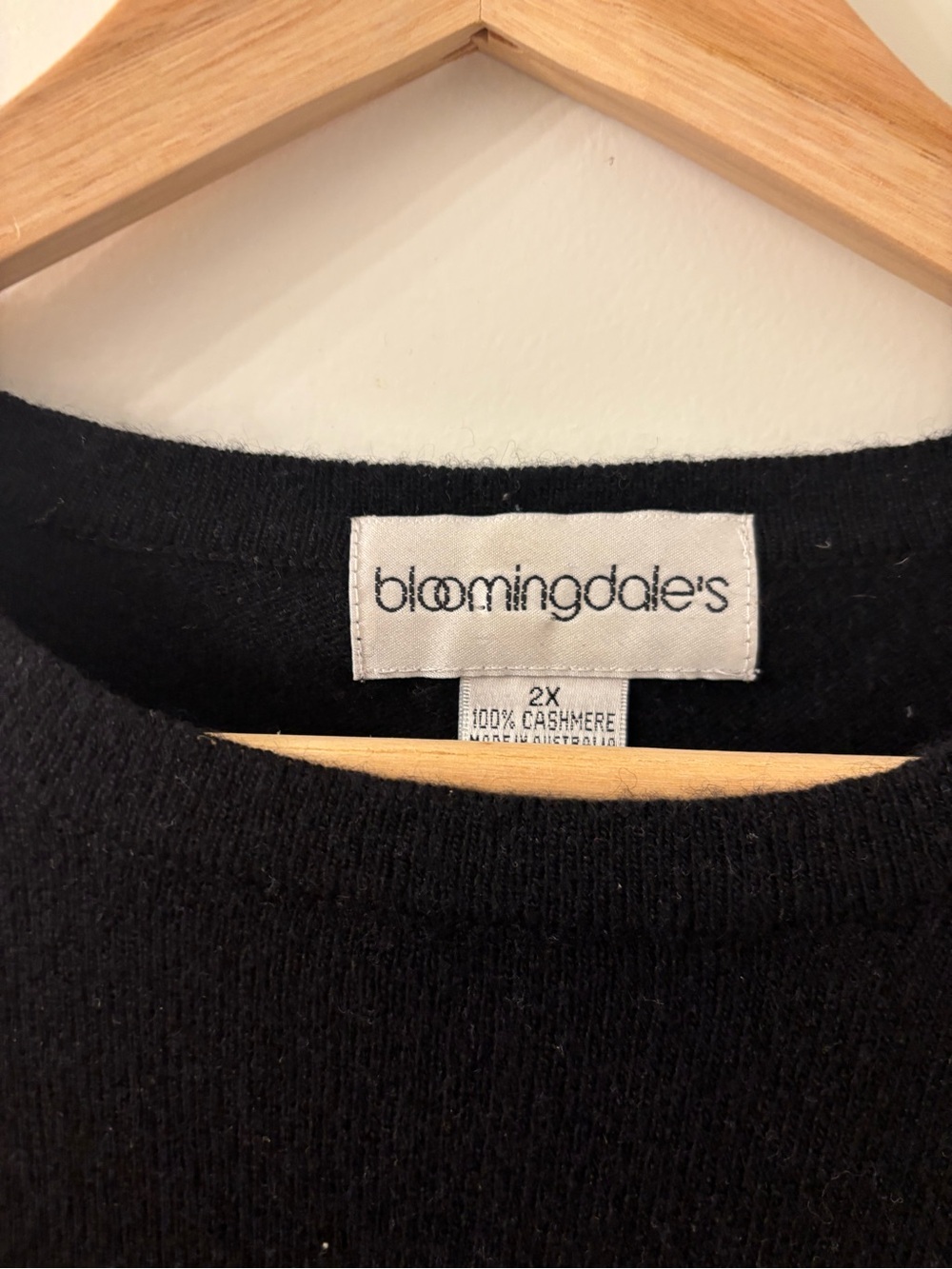 Bloomingdale’s 100% Cashmere Black Oversized Crewneck Sweater Women’s 2X - Picture 2 of 3